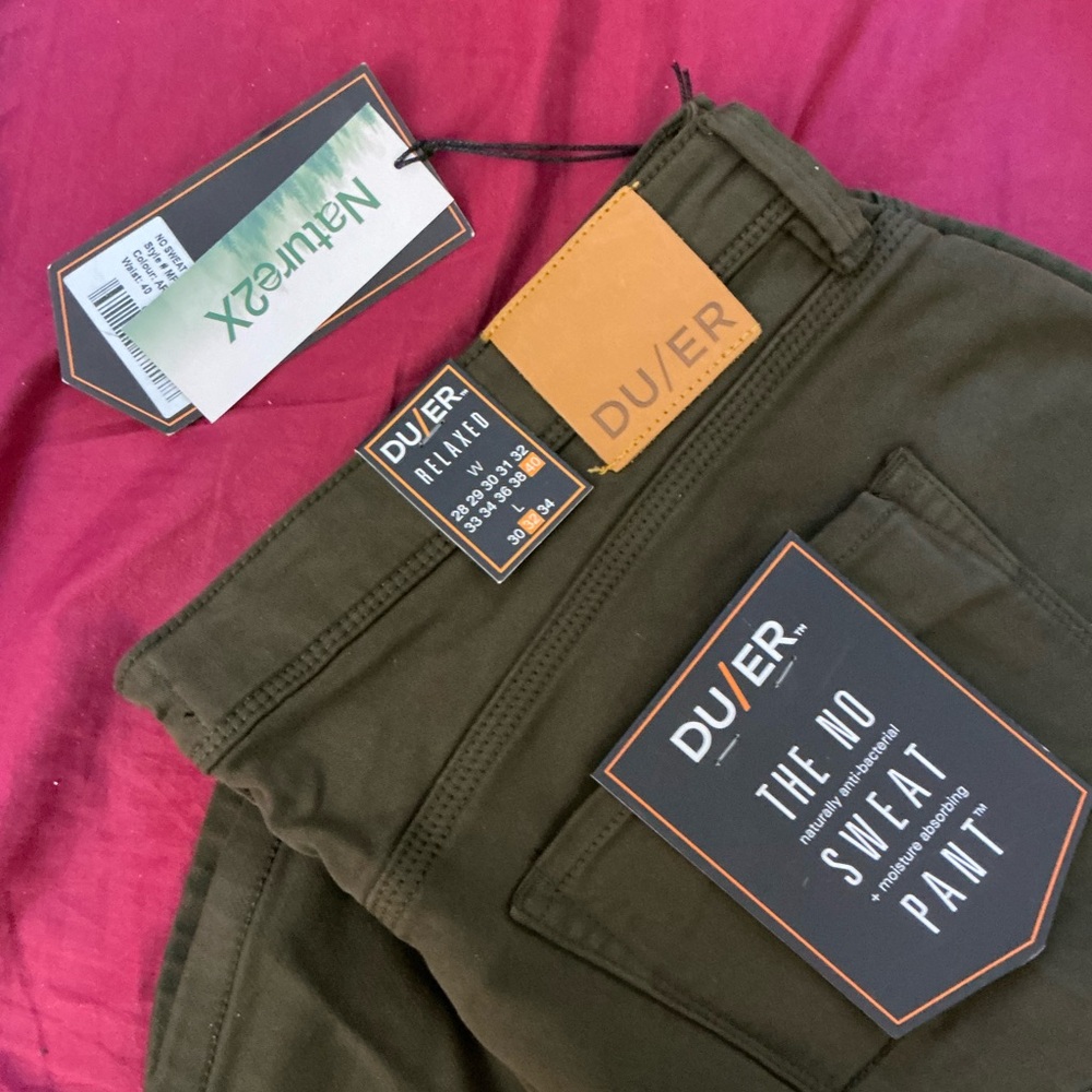 DU/ER Strech cotton, tencel, blend, size 40/32
New military green.